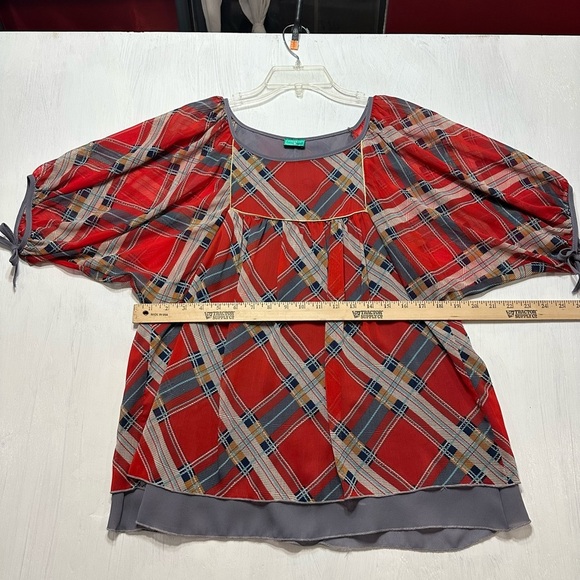 Freeway Women’s Plaid Sheer Blouse Red Gray Tie Sleeve Scoop Neck Size M USA - Picture 3 of 10